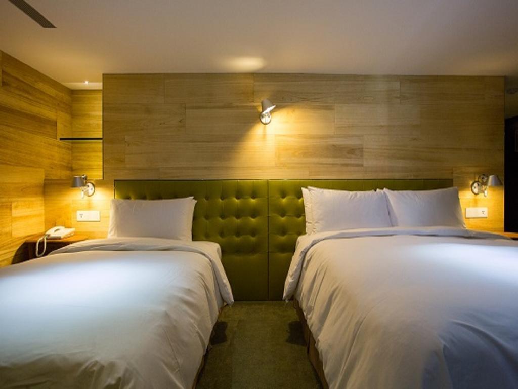 Inhouse Hotel Taichung Luaran gambar