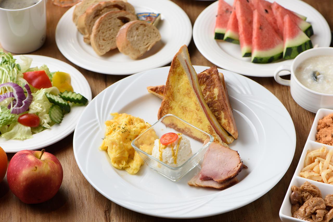 Inhouse Hotel Taichung Luaran gambar
