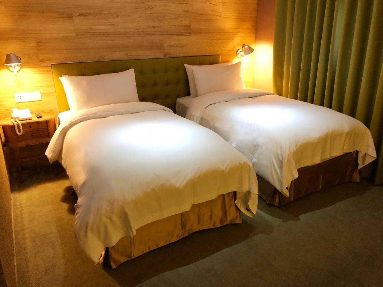 Inhouse Hotel Taichung Luaran gambar
